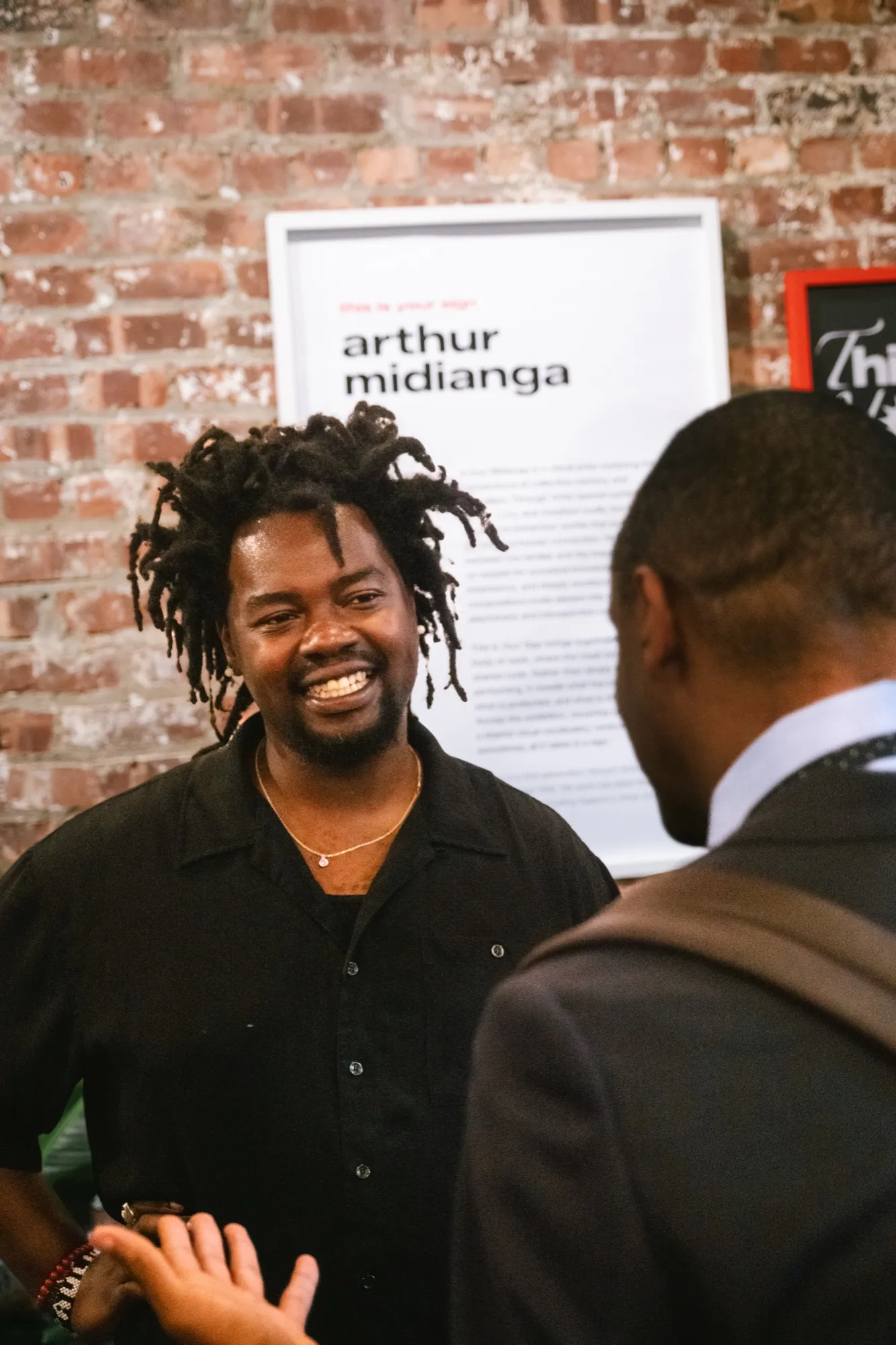 Arthur Midianga — Social rollout